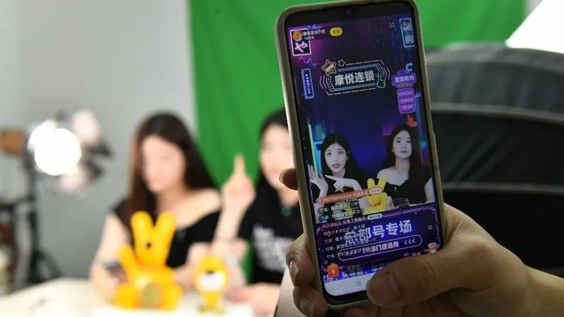 深圳住家保姆收费标准2025：揭秘行业价格构成与趋势